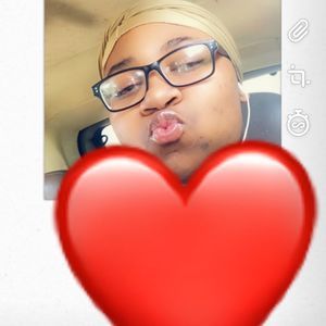 Meet your Posher, Alivia